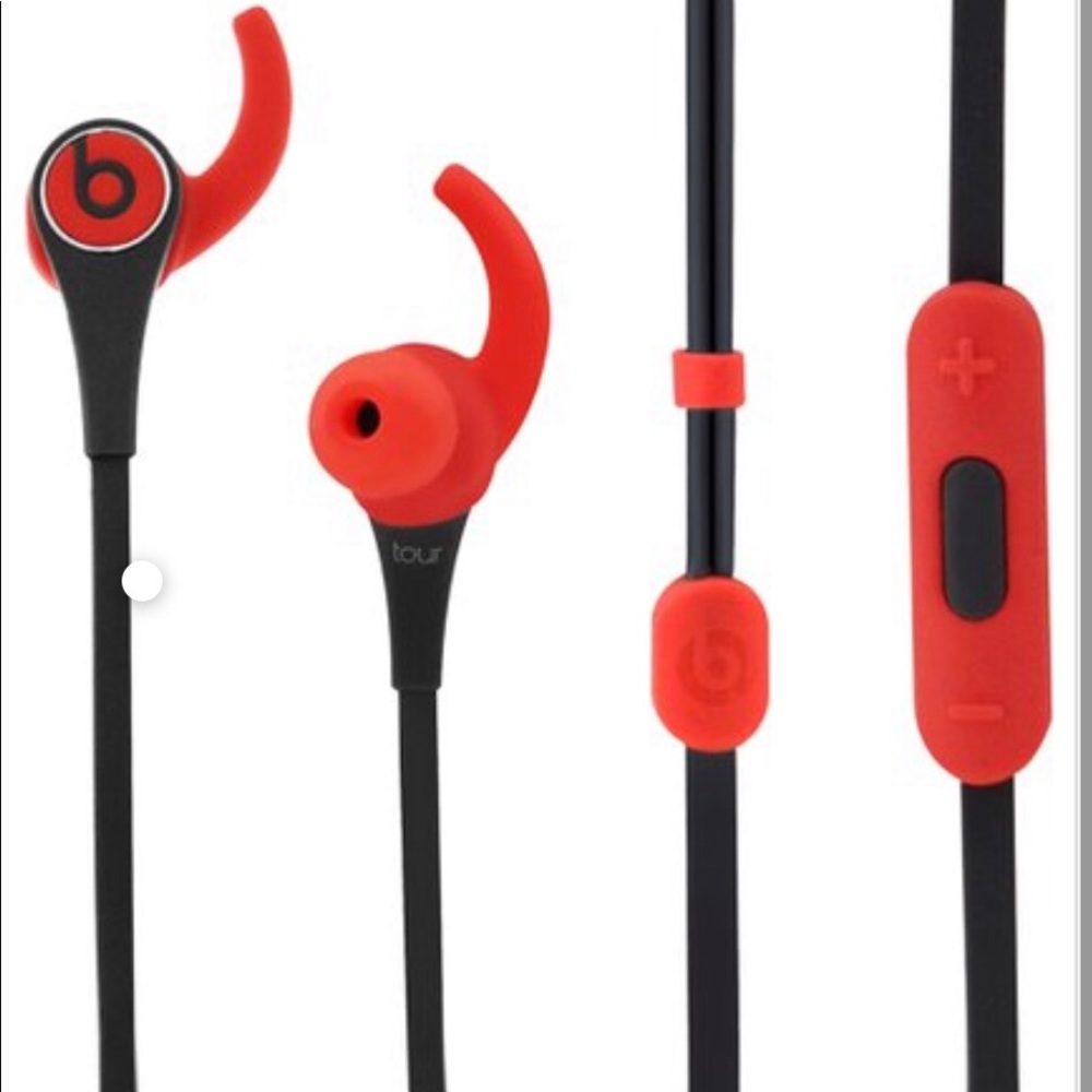 Beats by Dr Dre Tour 2.5 in ear headphones